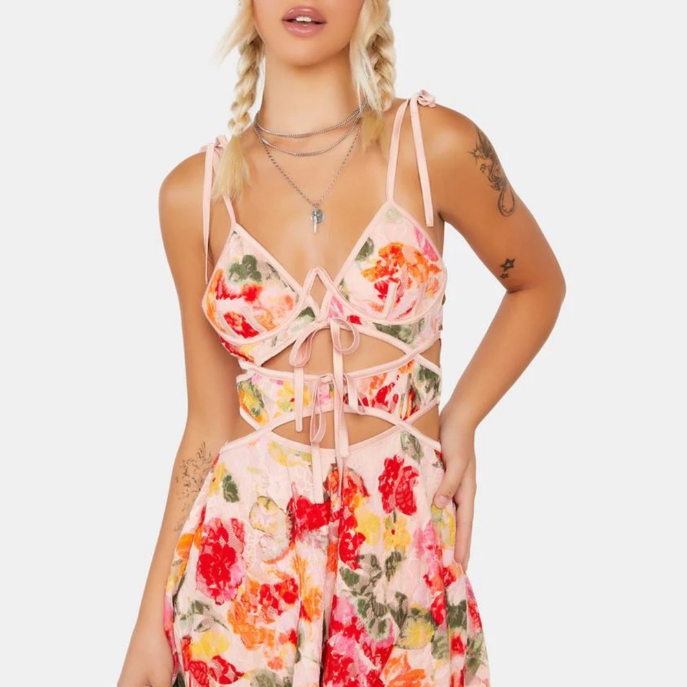 Dasha floral Lace for love & lemons cut out dress - Picture 4 of 6